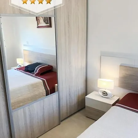 D'azur Near Palais Des Festivals