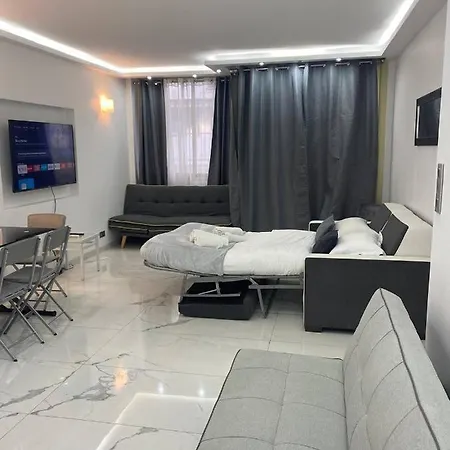 D'azur Near Palais Des Festivals Appartement *